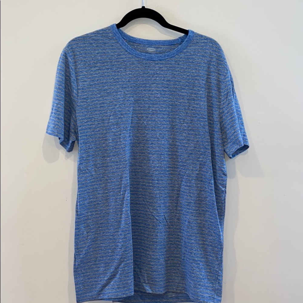 Men’s Blue and Gray T-Shirt